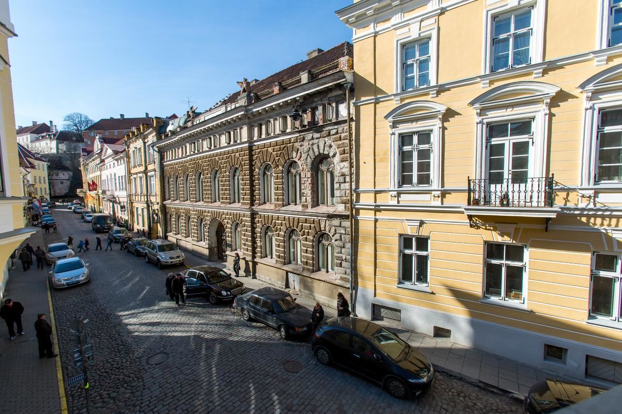 Хостелы Old Town Hostel Alur Таллин