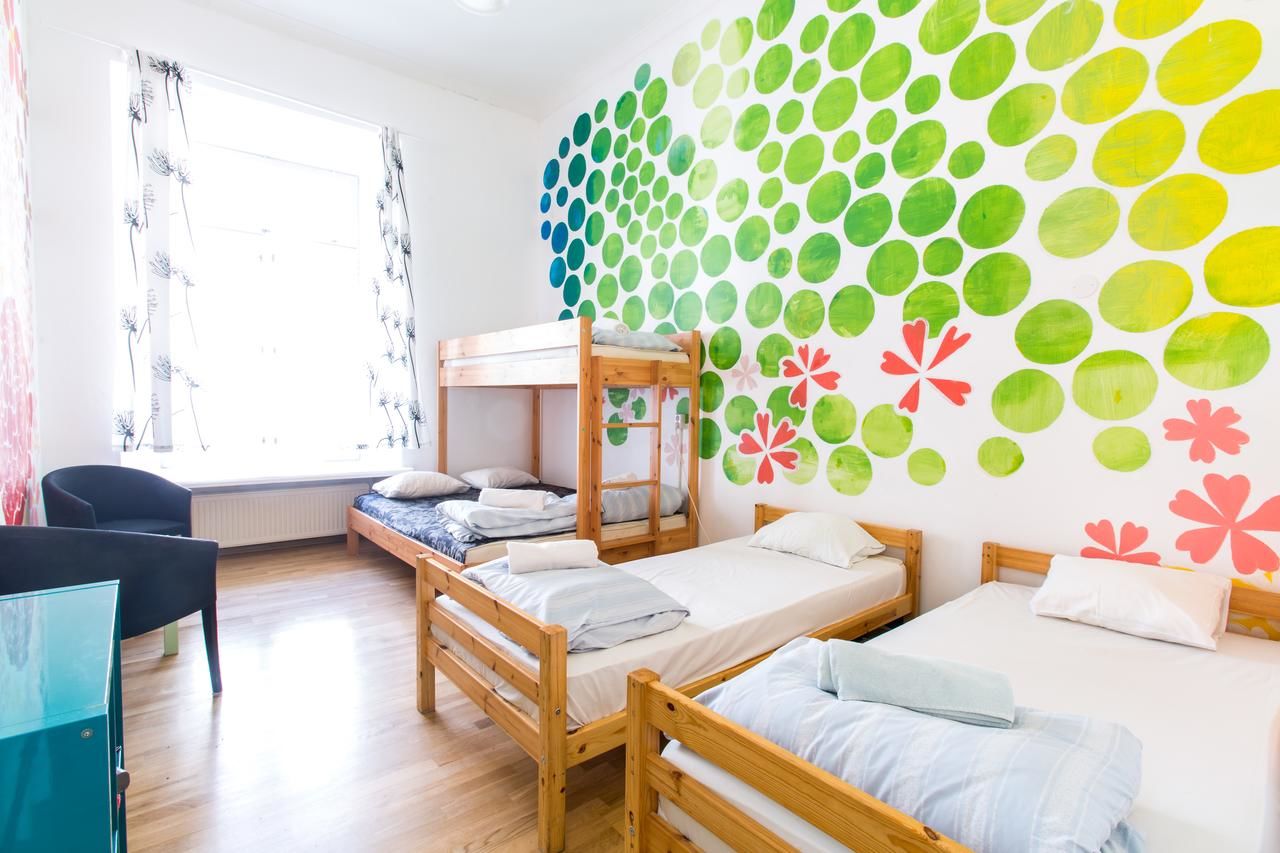 Хостелы Old Town Hostel Alur Таллин