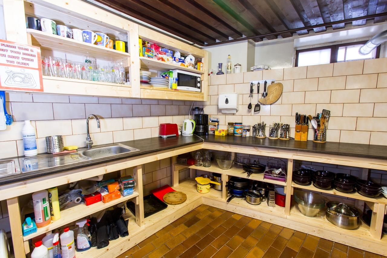 Хостелы Old Town Hostel Alur Таллин
