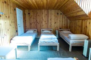 Хостелы Old Town Hostel Alur Таллин Общий номер (7 взрослых) с общей ванной комнатой-3